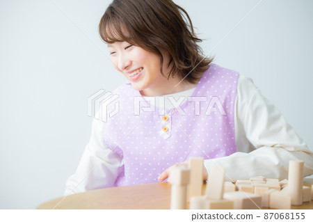 Nursery school 87068155