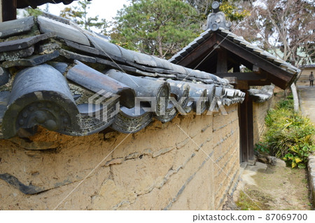 Tsukiji fence (Toshodaiji temple / 13-46 Gojo-cho Nara city Nara) Tsukiji fence (Toshodaiji temple / 13-46 Gojo-cho Nara city Nara) 87069700