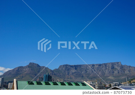 Table mountain seen from the waterfront Table mountain seen from the waterfront 87073730