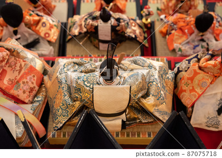 內背的後腦勺 87075718