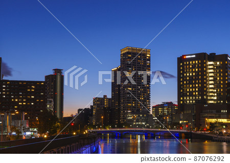 Night view of Nakanoshima Hotarumachi Dojima River Forum Night view of Nakanoshima Hotarumachi Dojima River Forum 87076292