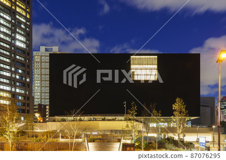 大阪中之島博物館 日落後的夜景【2022年2月拍攝】 大阪中之島博物館 日落後的夜景【2022年2月拍攝】 87076295