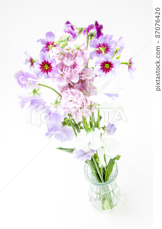 A bouquet that thinks of spring 87076420