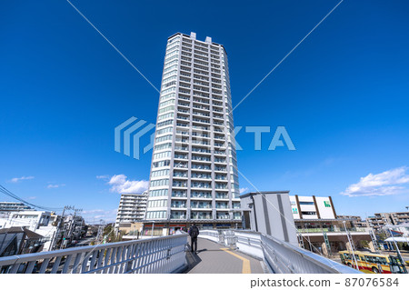 日本的橫濱都市風景我想在Nagatsuta站前面看塔樓公寓等 87076584