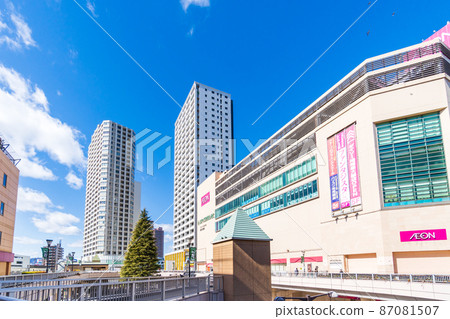 與直線站相鄰的JR橫濱線橋本站 與直線站相鄰的JR橫濱線橋本站 87081507