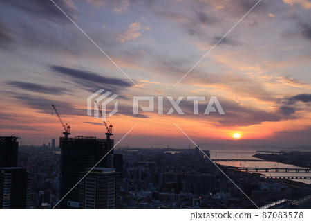 Dusk of Osaka 87083578
