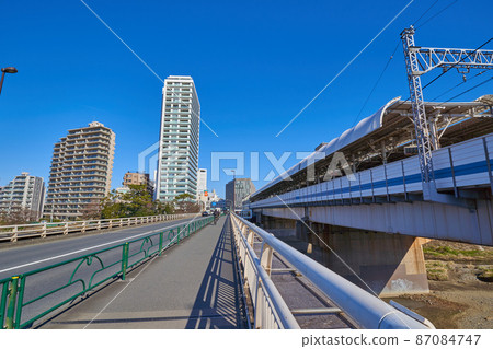 Looking toward Setagaya Ward, Tokyo from near the boundary between Futako Bridge, which spans Kanagawa Prefecture and Tokyo Looking toward Setagaya Ward, Tokyo from near the boundary between Futako Bridge, which spans Kanagawa Prefecture and Tokyo 87084747