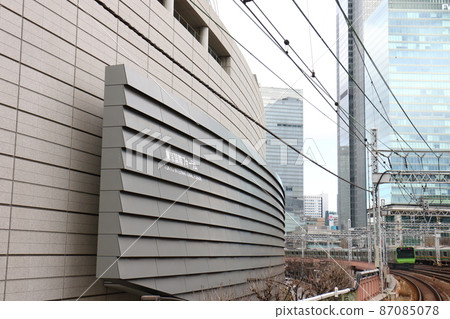Tokyo International Forum and Shinkansen, Marunouchi, Chiyoda-ku, Tokyo Rafael Viñoly, former Tokyo Metropolitan Government Building site, 1997 87085078
