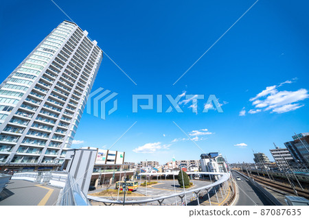 Yokohama cityscape in Japan I want to see the tower apartment etc. in front of Nagatsuta Station 87087635