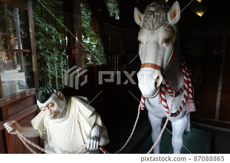 寒川神社:拉馬韁繩的猴子 寒川神社:拉馬韁繩的猴子 87088865