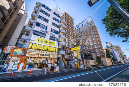 日本大和市街景,俯瞰小田急大和車站廣場等 日本大和市街景,俯瞰小田急大和車站廣場等 87089356