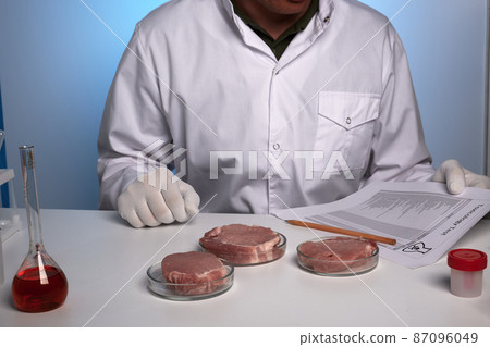 Photo of Veterinarian Lab Meat Petri Toxic Report 87096049