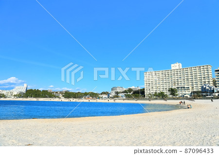 [Wakayama Prefecture] Shirarahama under sunny weather (Nanki Shirahama Onsen) 87096433