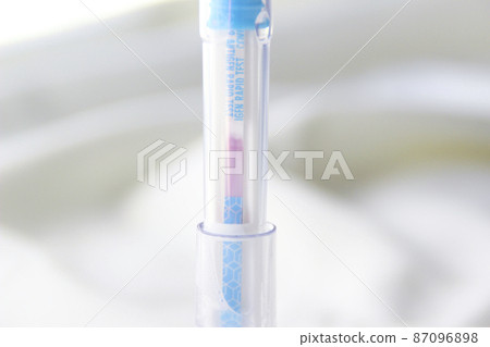 Antigen test kit ・ Judging 3 87096898