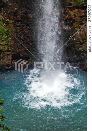 Tochigi Prefecture / Summer "Komadome Falls" (Komadome Falls / Komadome Falls) * Please read the comment section. 87097005