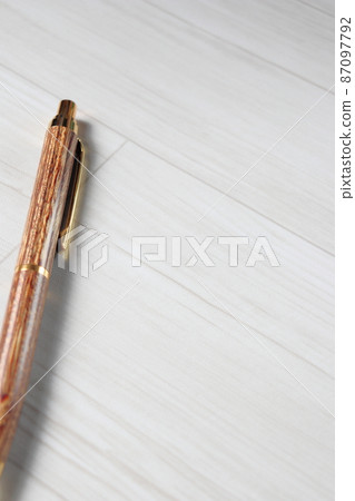 Copy space, pen 87097792