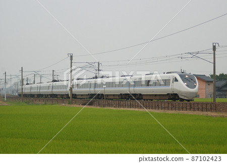 北陸本線三河加賀笠間JR西681系列T18+T26編隊(金澤)雷鳥 北陸本線三河加賀笠間JR西681系列T18+T26編隊(金澤)雷鳥 87102423