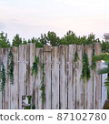 光禿禿的木柵欄，外觀復古懷舊 87102780