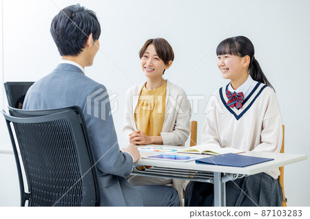 三方面試補習班老師 87103283