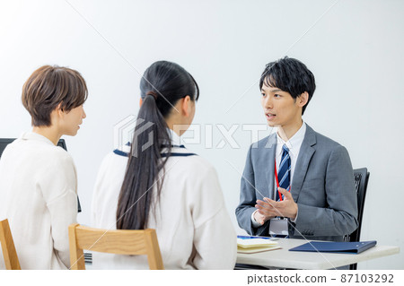 三方面試補習班老師 87103292