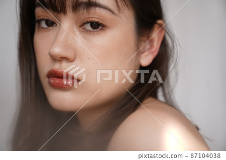 女性的美麗肖像 87104038