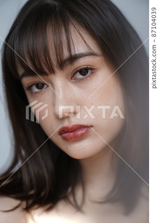 女性的美麗肖像 87104039