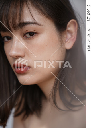 Women's beauty portrait Women's beauty portrait 87104042
