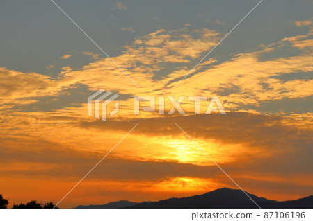 Sunset sky, clouds, sunset, mountains 87106196