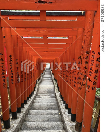 Inari shinkansen 87108988