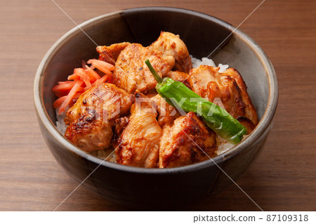 雞肉飯 雞肉飯 87109318