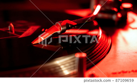 A working record player with neon illumination 87109659