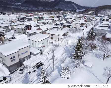 大雪後第二天的住宅區（鳥瞰圖） 87111883