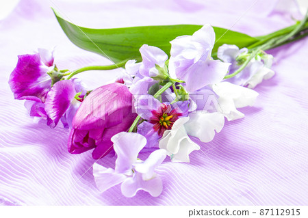 A bouquet inspired by the cuteness of an adult 87112915