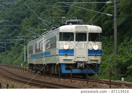 北陸幹線椿田栗倉JR西475系列A16機關(金澤) 北陸幹線椿田栗倉JR西475系列A16機關(金澤) 87113918