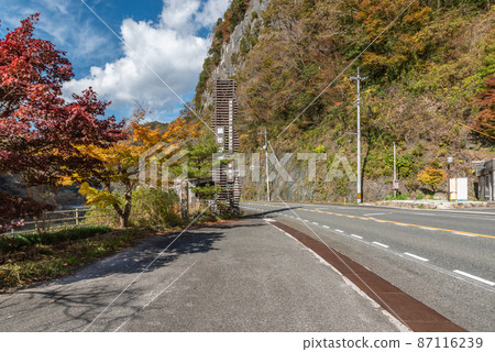 Kinugake Falls Autumn (Niimi City, Okayama Prefecture) Kinugake Falls Autumn (Niimi City, Okayama Prefecture) 87116239