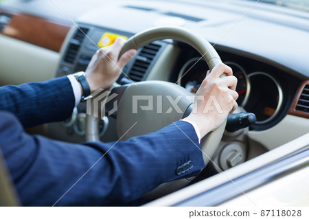 拿著把柄的手 87118028