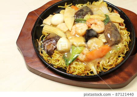 海鮮五目烤蕎麥麵 海鮮五目烤蕎麥麵 87121440