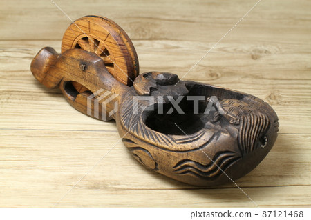 Ink pot, handmade by a carpenter 87121468