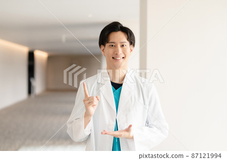 醫學影像 年輕男醫生 拍攝合作:LINK FOREST 醫學影像 年輕男醫生 拍攝合作:LINK FOREST 87121994