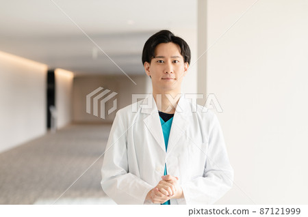 Medical image Young male doctor Shooting cooperation: LINK FOREST Medical image Young male doctor Shooting cooperation: LINK FOREST 87121999