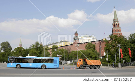 Moscow Kremlin embankment view of the Great Kremlin Palace 87125297