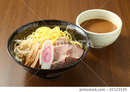Tsukemen in a black bowl Tsukemen in a black bowl 87125585