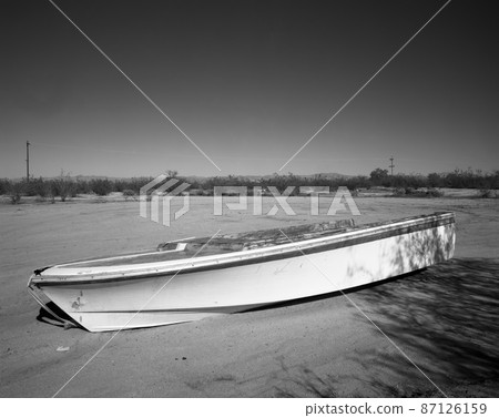Abandoned Boat Abandoned Boat 87126159