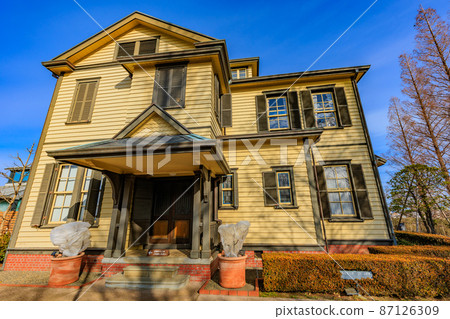 Yamate Italian Garden in Yamate-cho, Naka-ku, Yokohama, Kanagawa Prefecture Home of a Diplomat 87126309