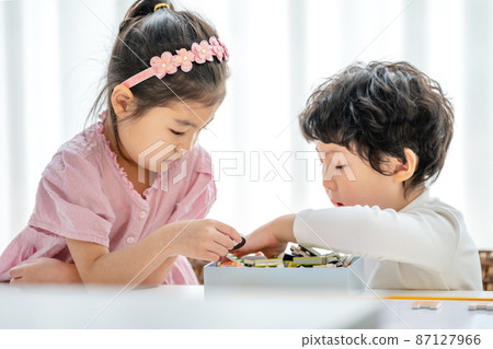 children education lifestyle friends brother and sister children education lifestyle friends brother and sister 87127966