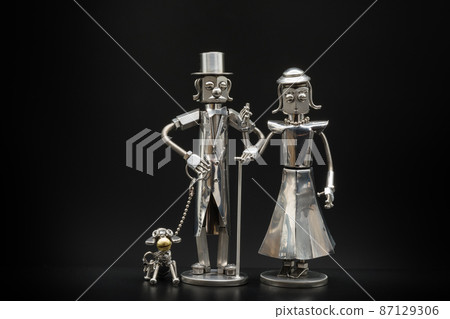 紳士和女士遛狗模型，金屬人物 87129306