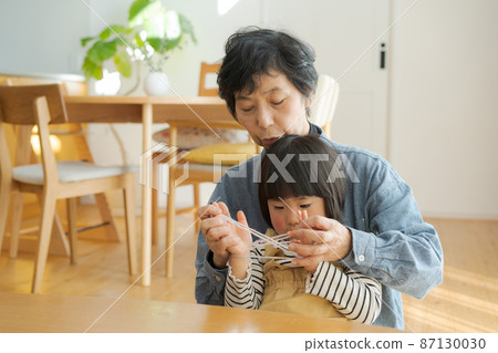Grandma and grandson 87130030