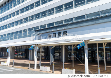 《Saga Prefecture》 JR Kyushu Shin-Tosu Station 87130935