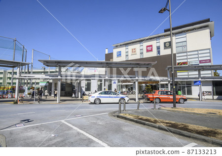 Musashi-Koyama Station West Exit Rotary and Shopping Mall Shinagawa-ku, Tokyo 87133213