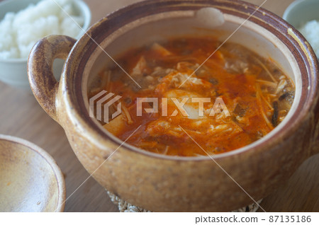 酸辣湯（Sanrattan、Suratan） 87135186